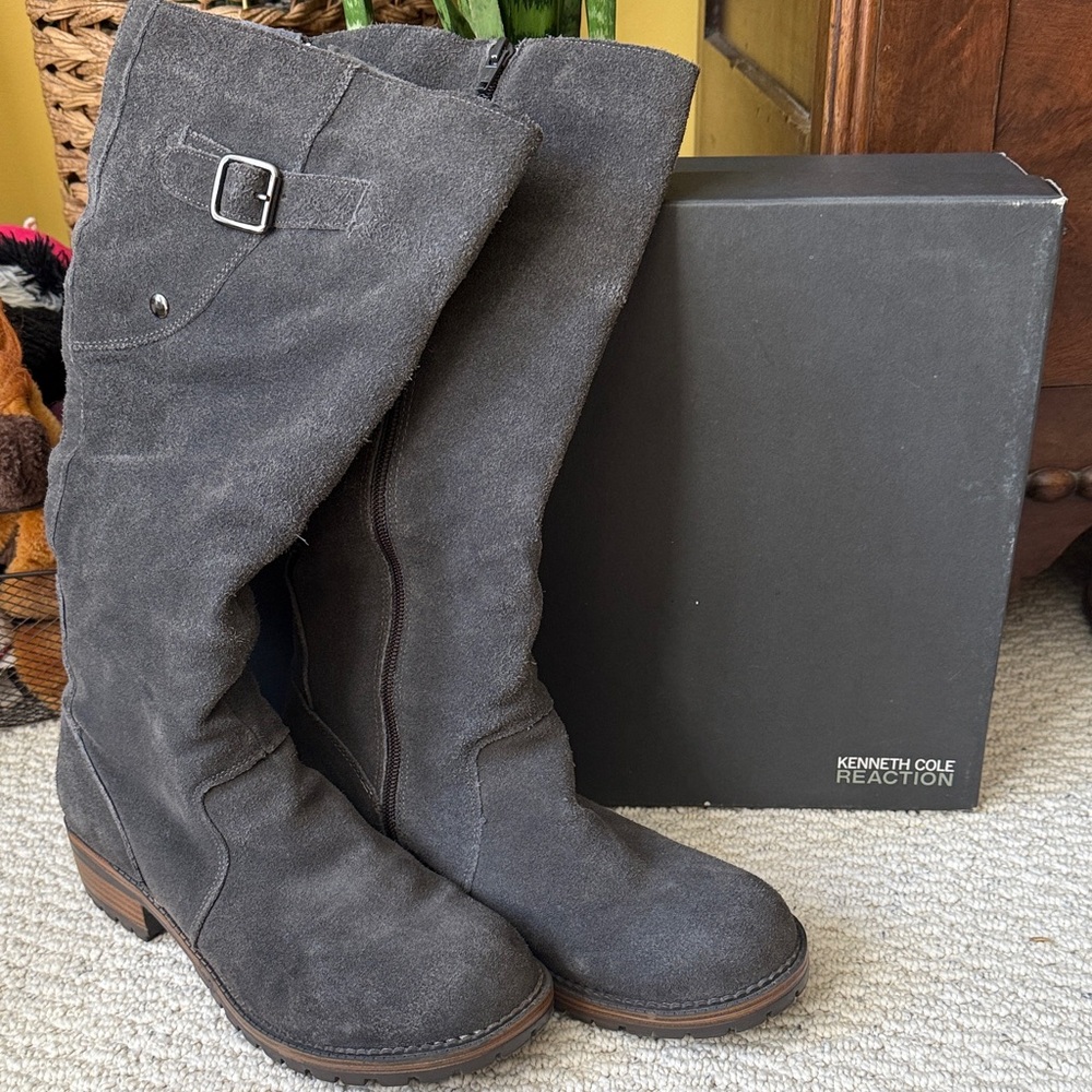 Kenneth Cole Reaction Charcoal Sueded Leather Lug Souled Side Zip Boots